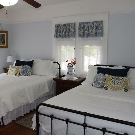 Lady Geneva Bed & Breakfast Bed & Breakfast Medford Bagian luar foto