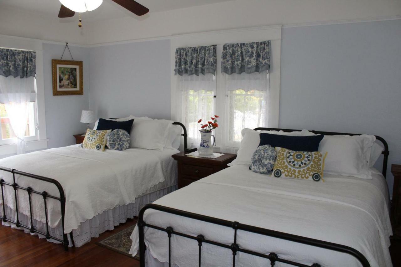 Lady Geneva Bed & Breakfast Bed & Breakfast Medford Bagian luar foto